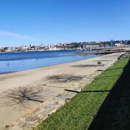Apartment Feel Clerigos Charm Flat 2 3 Porto